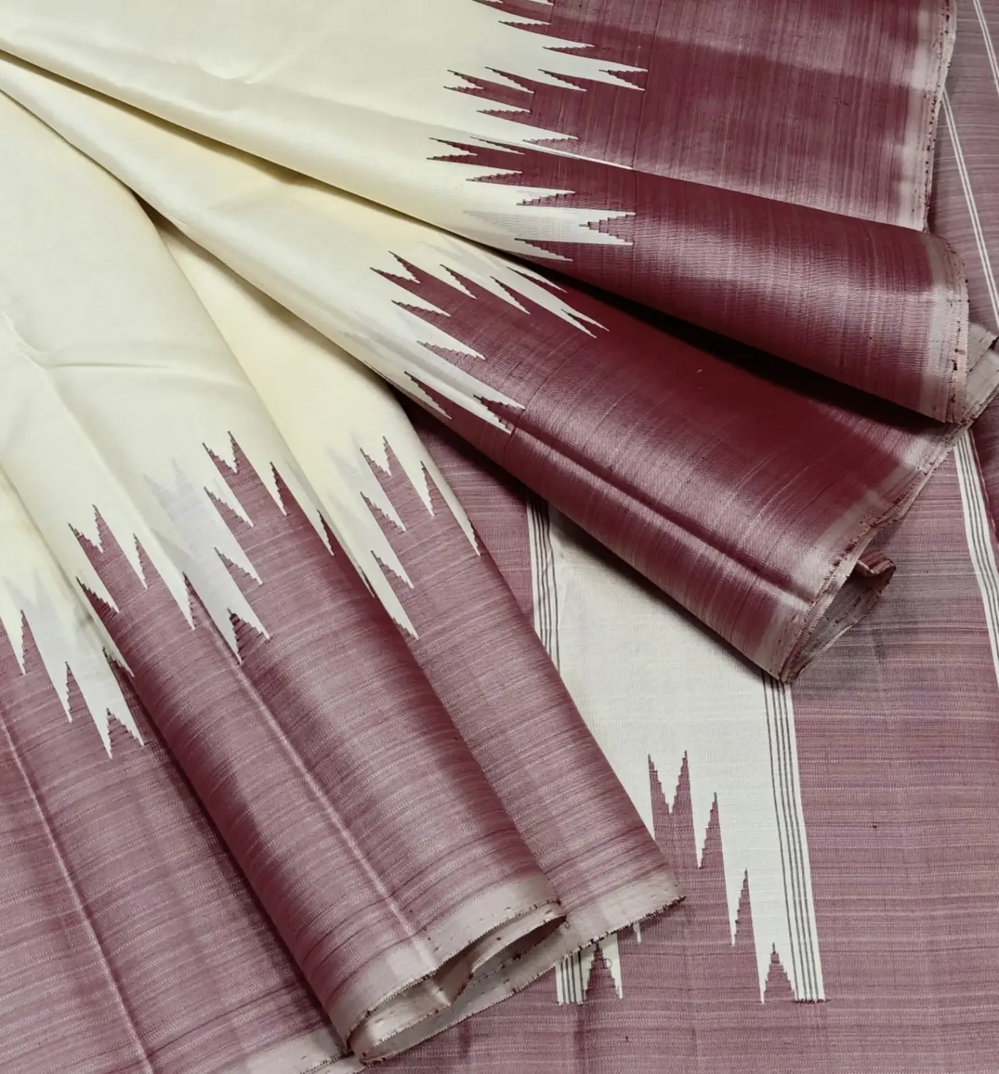 Cream White with Dusty Mauve Border Kanchipuram Silk Saree